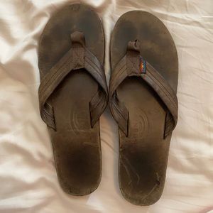 Brown rainbow flip flops size 9